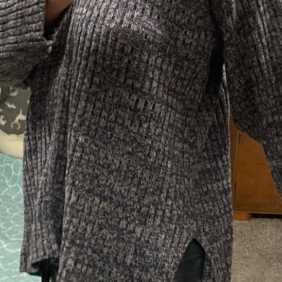 Boutique sweater Prime Elements - Picture 3 of 13